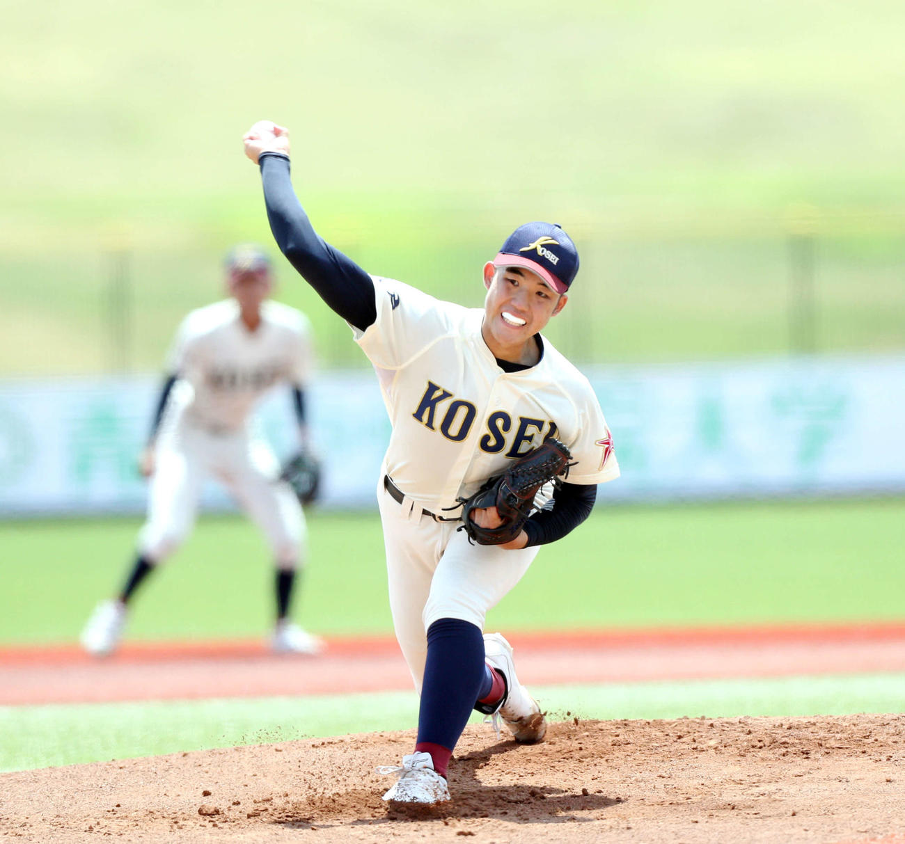 青森北対八戸学院光星　先発の八戸学院光星・佐藤（撮影・木村有優）