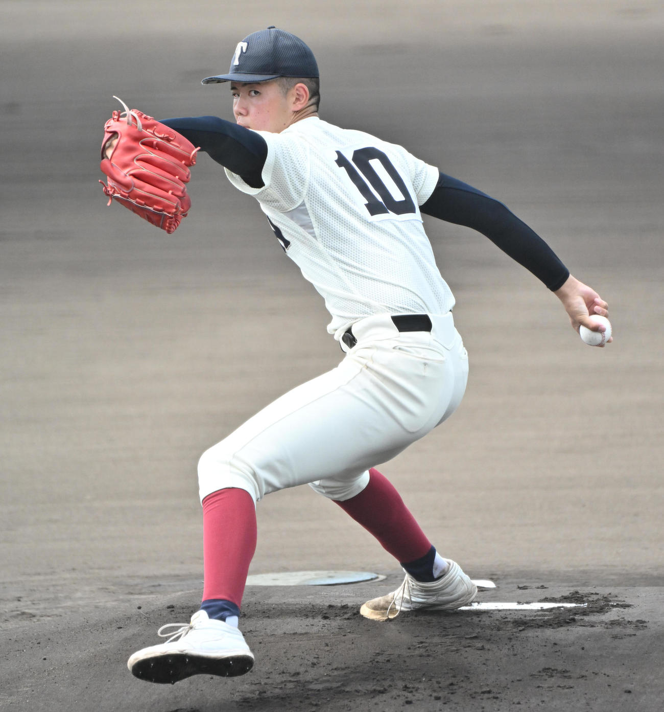 大阪偕星対大阪桐蔭　大阪桐蔭先発の森陽樹（撮影・石井愛子）