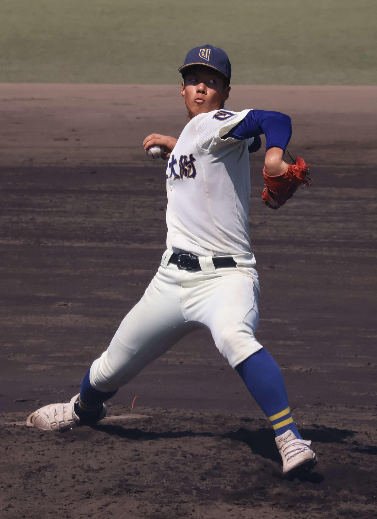 高校野球奈良大会準々決勝　奈良大付対畝傍　奈良大付先発の杉山（撮影・佐藤奨真）