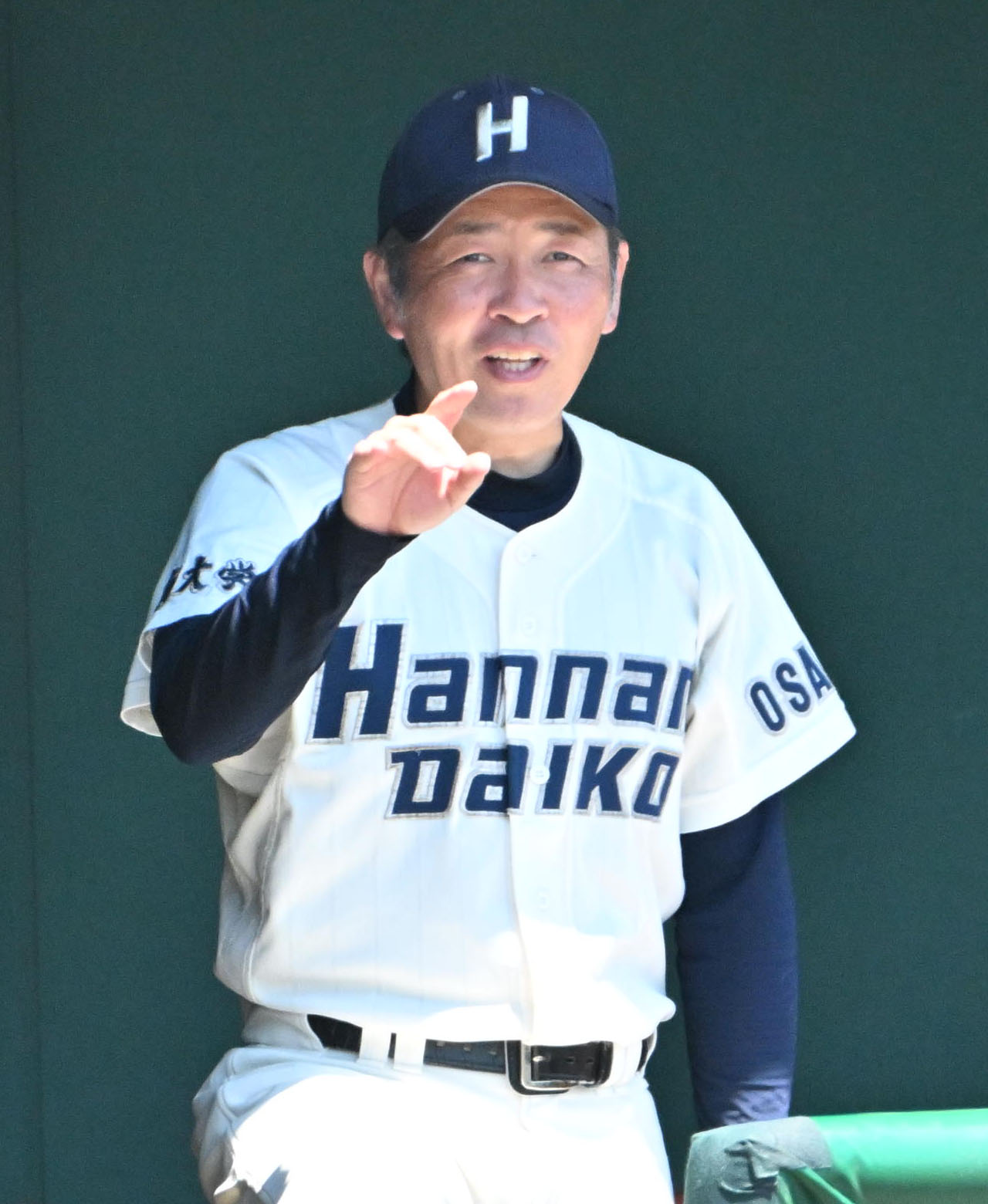 履正社対阪南大　選手に声をかける阪南大・豊嶋健太監督（撮影・石井愛子）