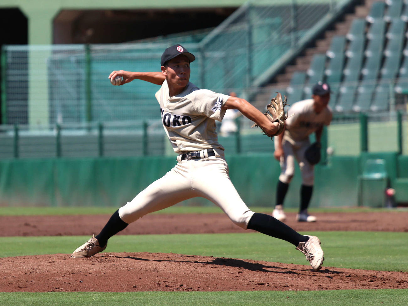 小野対三田学園　先発し力投する小野・本山翔（撮影・一樹）