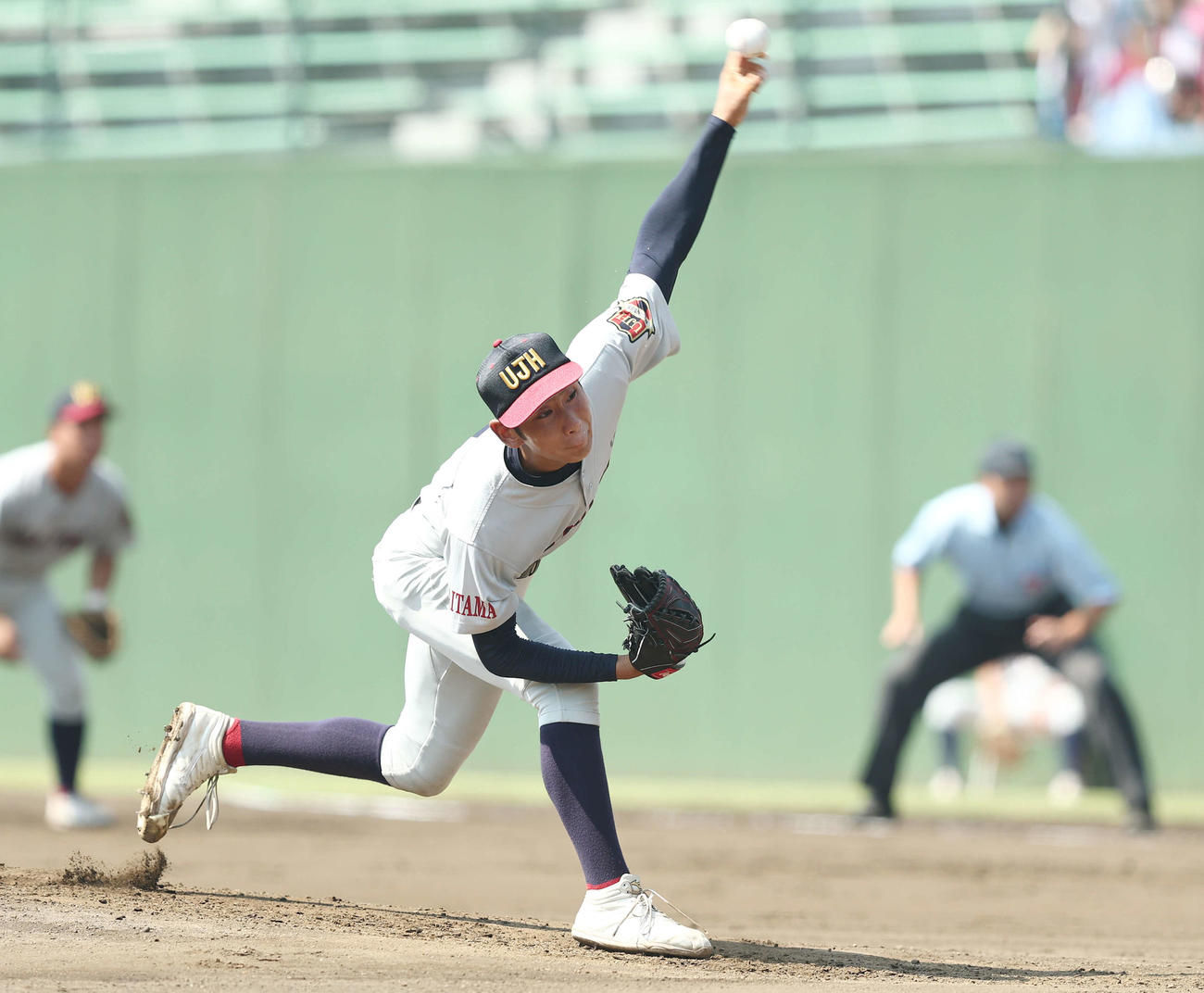 浦和実対昌平　先発登板する浦和実・石戸（撮影・河田真司）
