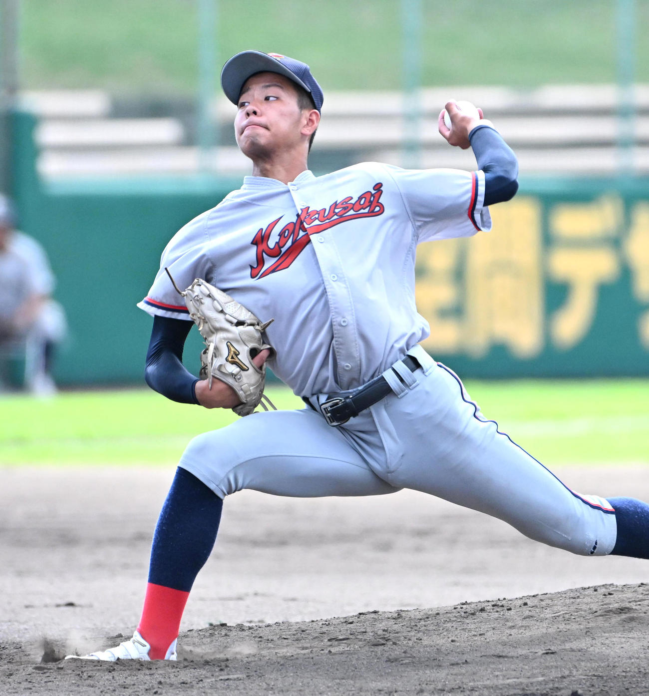 立命館宇治対京都国際　京都国際先発の西村一毅（撮影・石井愛子）