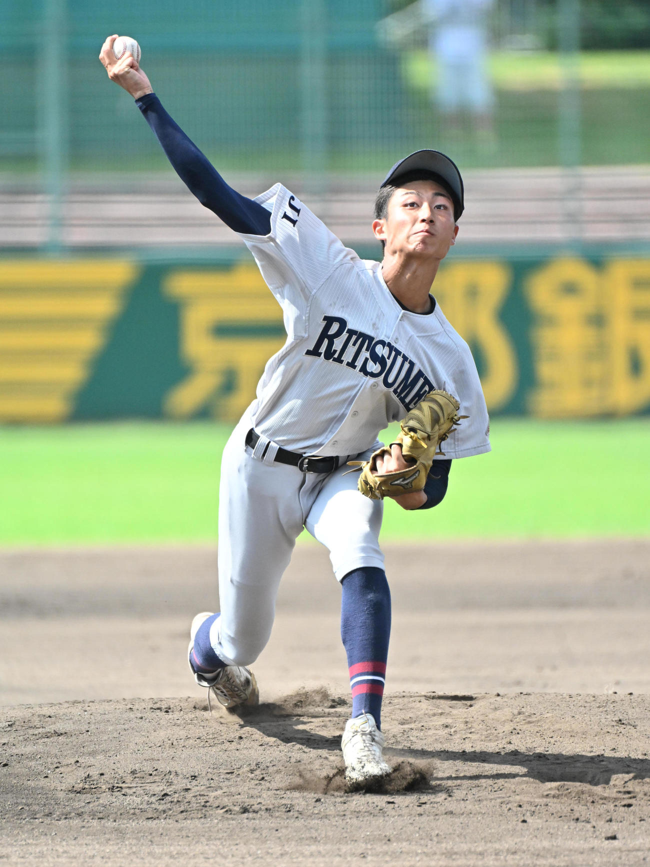 立命館宇治対京都国際　立命館宇治先発の柴田淳之介（撮影・石井愛子）