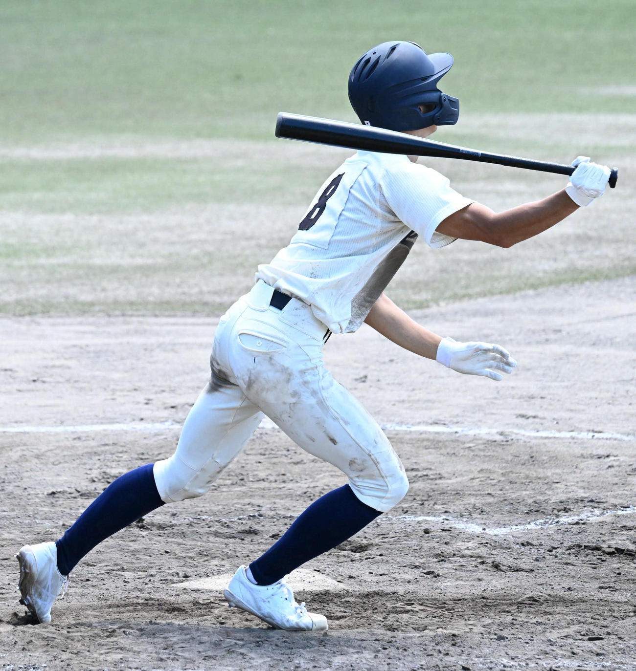 福岡工対西日本短大付　5回裏西日本短大付2死二塁、奥は適時二塁打を放つ（撮影・林敢治）