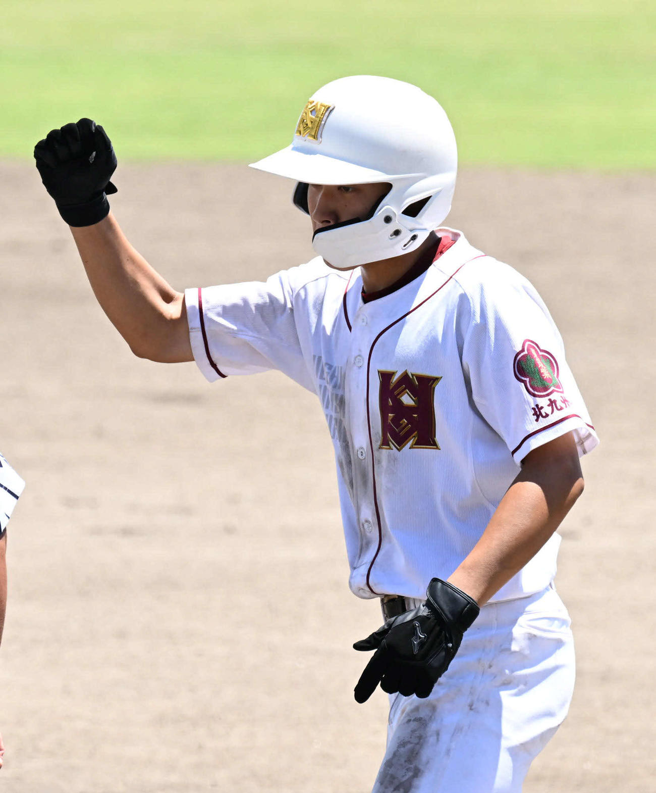 九州国際大付対東筑紫学園　1回裏東筑紫学園無死三塁、中東は中前に適時打を放つ（撮影・林敢治）