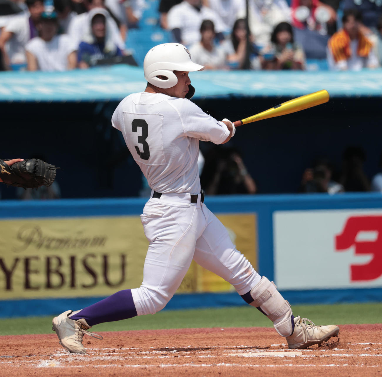 実践学園対関東第一　6回裏関東第一2死三塁、小林は右前に適時打を放つ（撮影・柴田隆二）