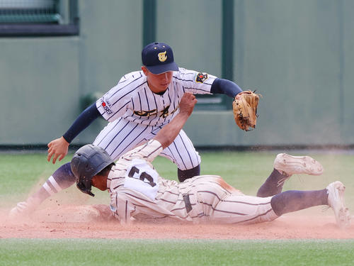 高校野球】東海大大阪仰星側からプレーについて確認 約8分試合中断も