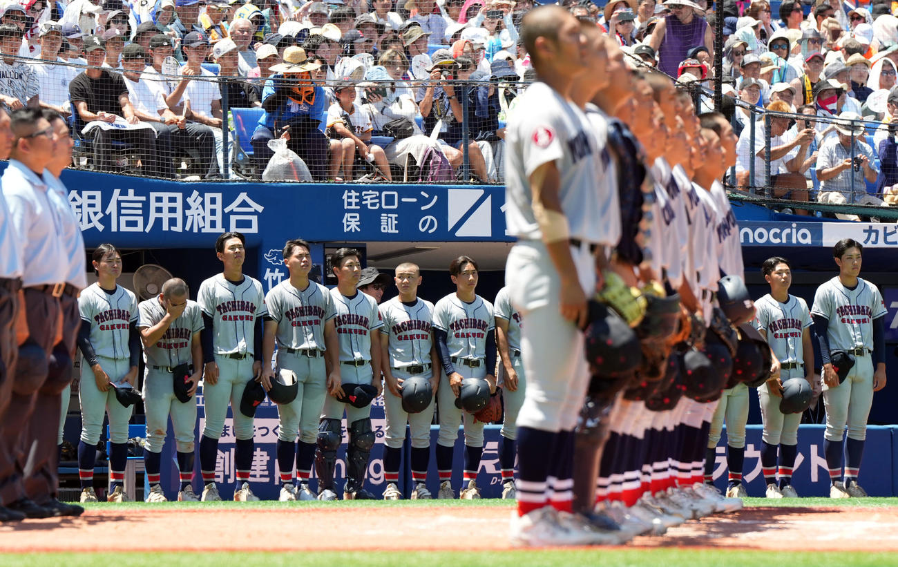 立花対横浜　接戦の末横浜に敗れた立花（撮影・たえ見朱実）