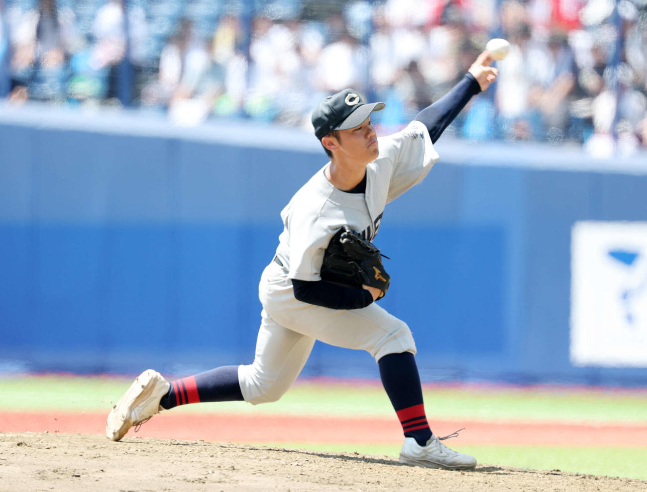 新潟産大付対中越　力投する中越・遠藤（撮影・鈴木正人）