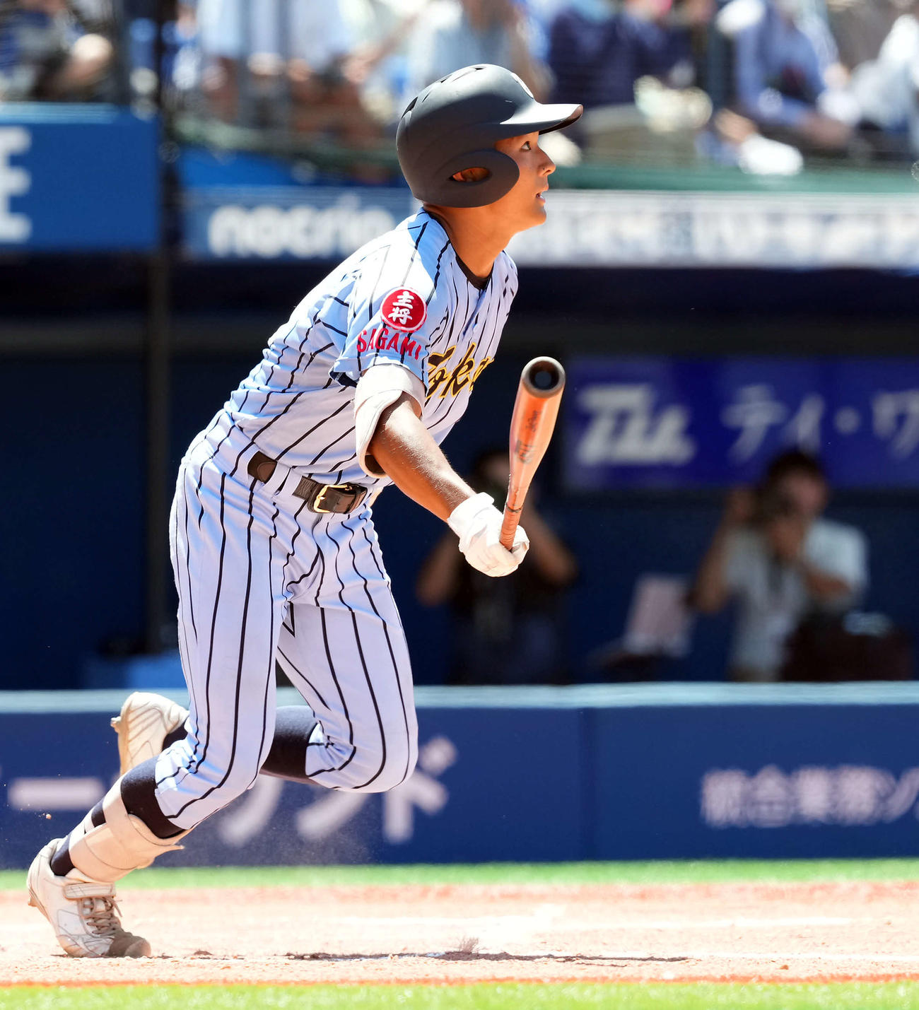 向上対東海大相模　1回裏東海大相模2死三塁、適時二塁打を放つ柴田（撮影・たえ見朱実）