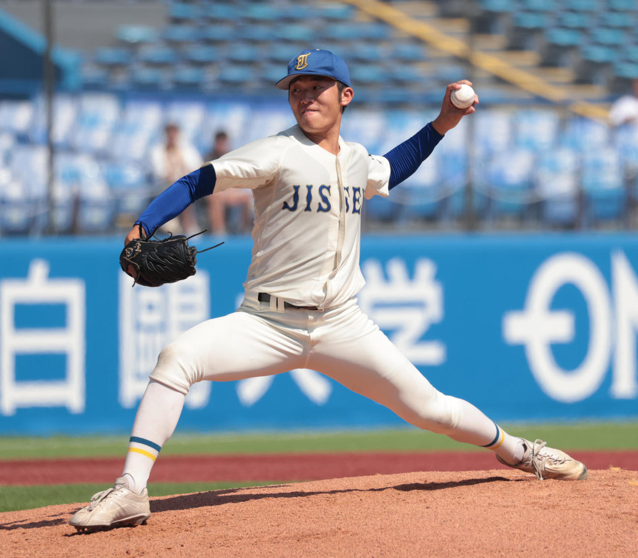 実践学園対関東第一　先発した実践学園・新渡戸（撮影・柴田隆二）
