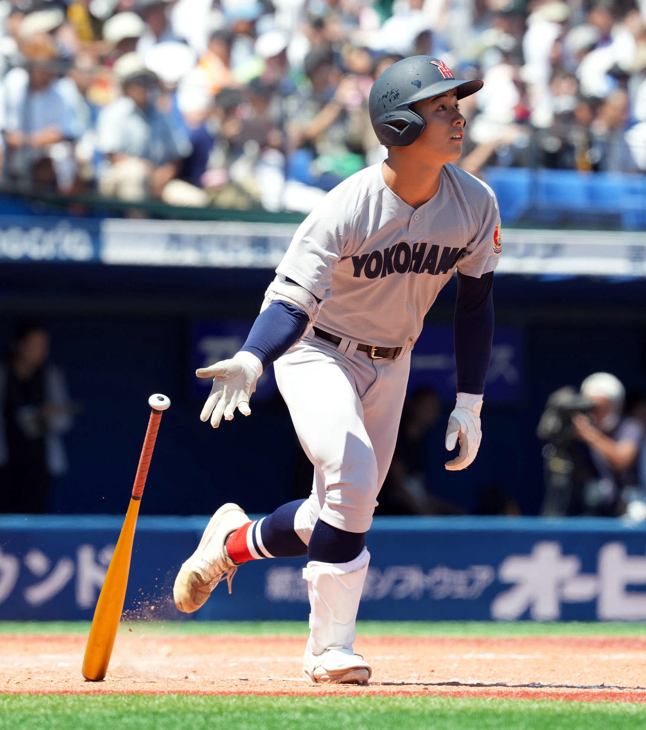 立花対横浜　5回裏横浜2死一、三塁、右越えに3点本塁打を放つ奥村頼（撮影・たえ見朱実）