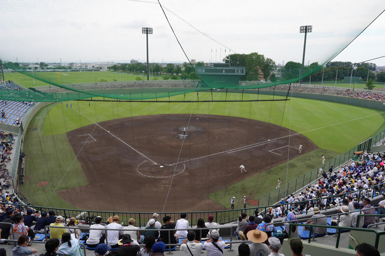 高校野球栃木大会決勝が行われるエイジェックスタジアム（撮影・足立雅史）