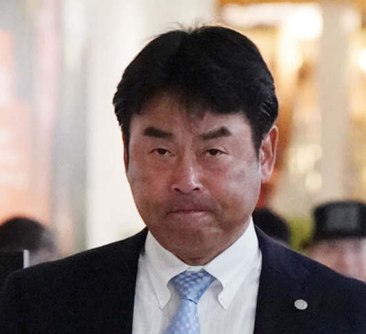 香田勲男監督＝19年1月