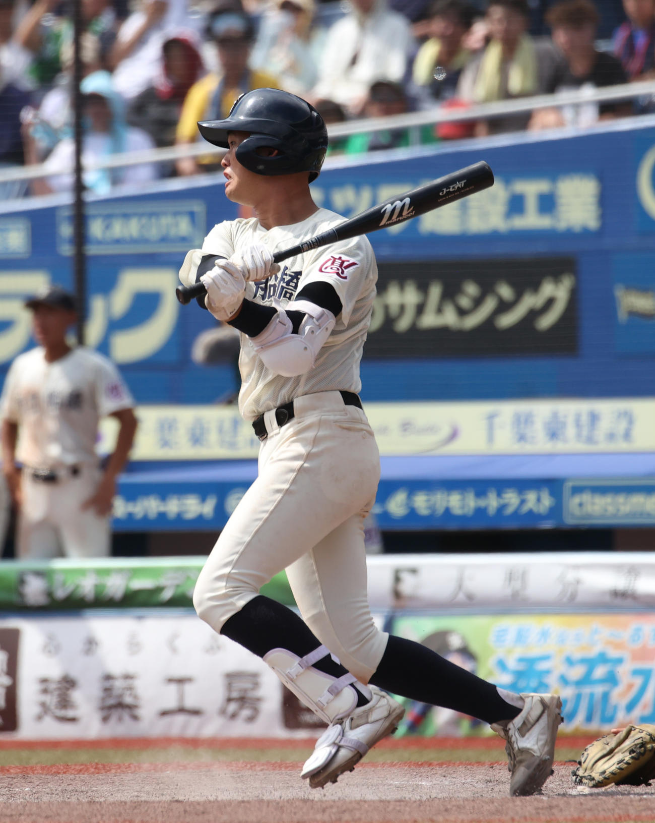 八千代松陰対市船橋　タイブレーク10回裏市船橋2死満塁、川崎は中前にサヨナラ打を放つ（撮影・柴田隆二）