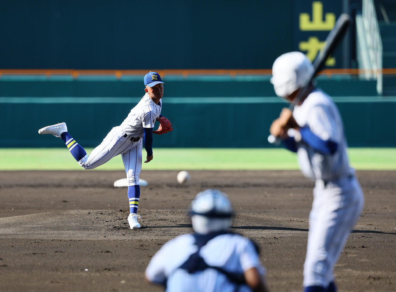甲子園練習で投球練習をする健大高崎・石垣元（撮影・藤尾明華）