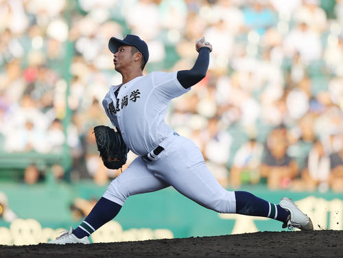 金足農対沖縄尚学　力投する沖縄尚学の末吉（撮影・上山淳一）