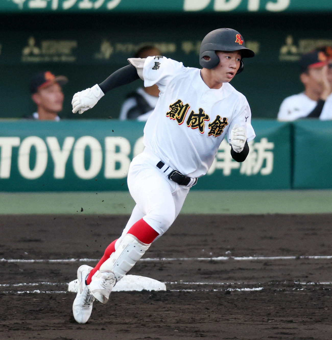 小松大谷対創成館　2回裏創成館2死一塁、森下は左越え適時二塁打を放つ（撮影・加藤哉）