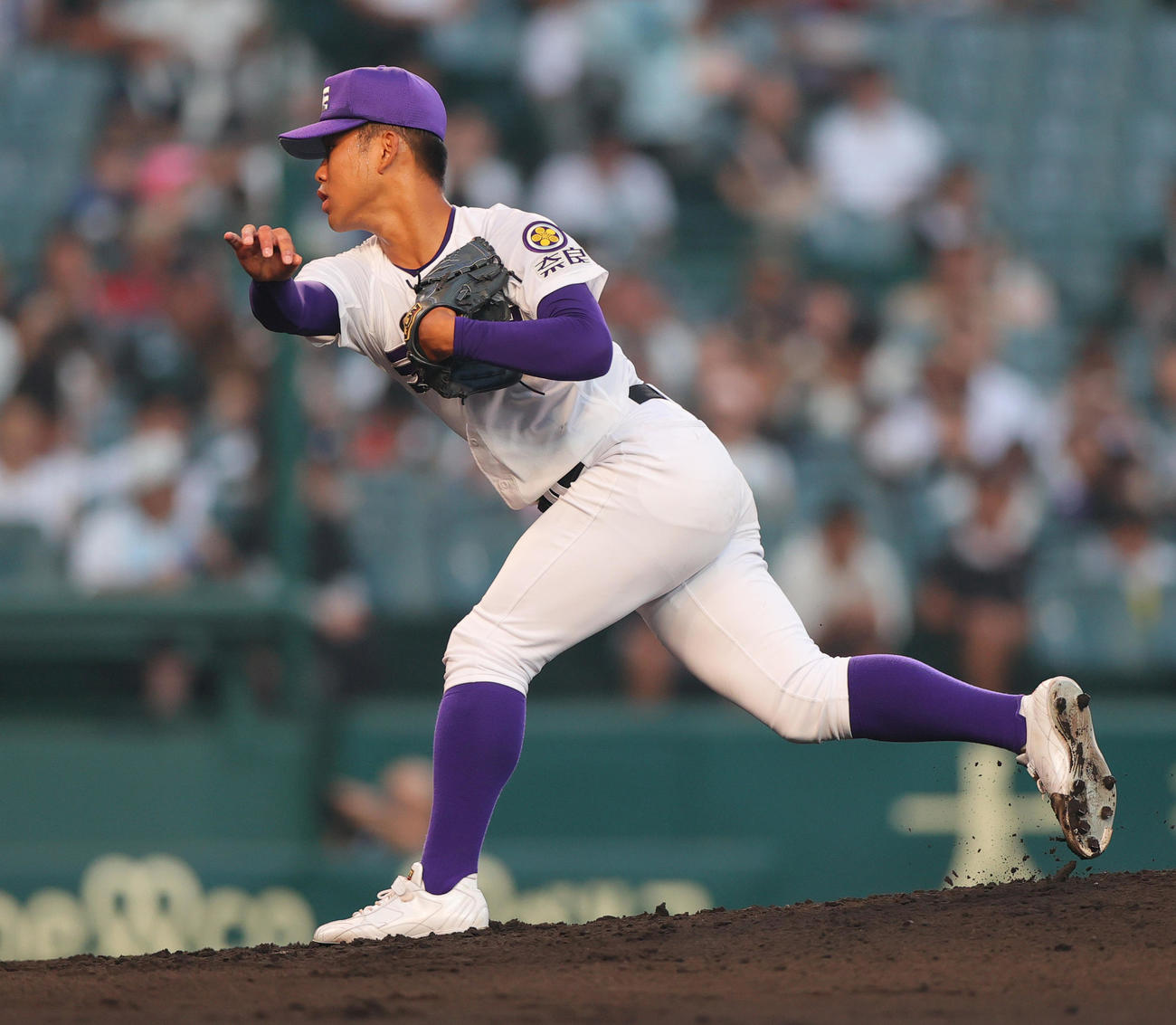 天理対鳴門　天理先発の松村（撮影・上山淳一）