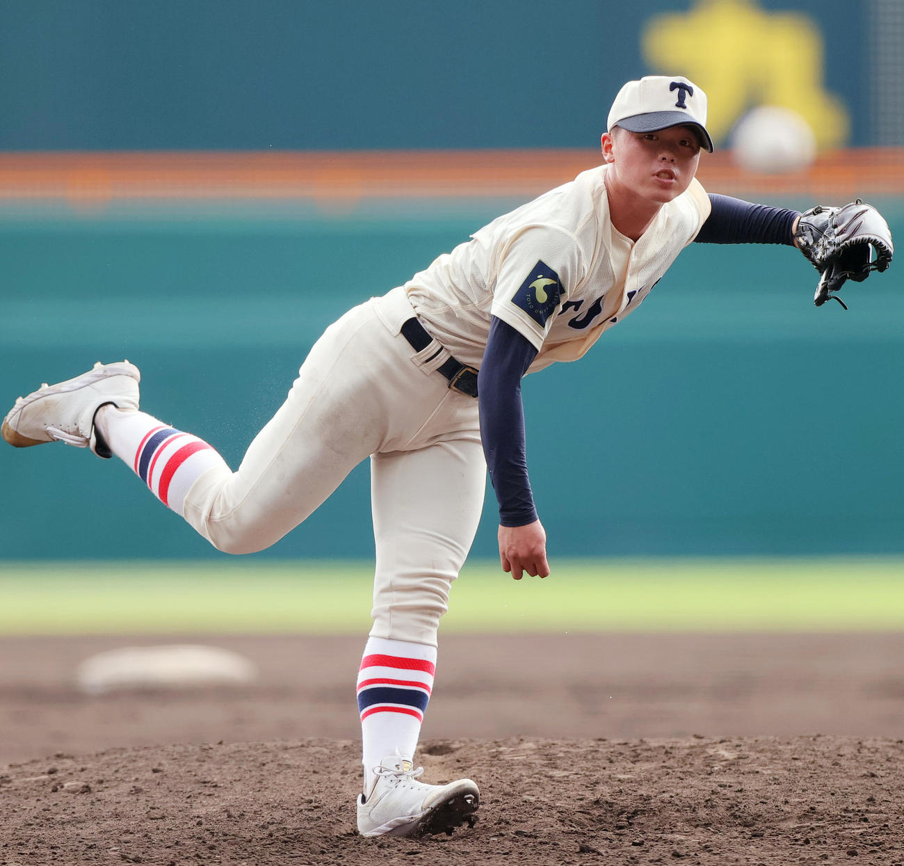 済美対東洋大姫路　9回表、力投する東洋大姫路エース木下（撮影・上山淳一）