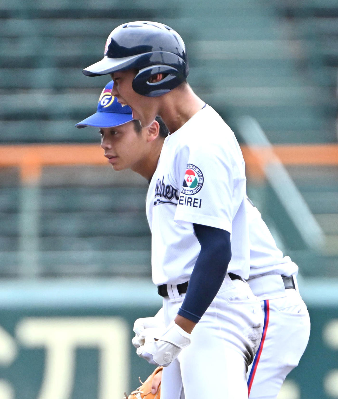 聖隷クリストファー対明秀学園日立　1回表聖隷クリストファー2死三塁　渡部哉斗は先制の中適時打を放つ（撮影・石井愛子）