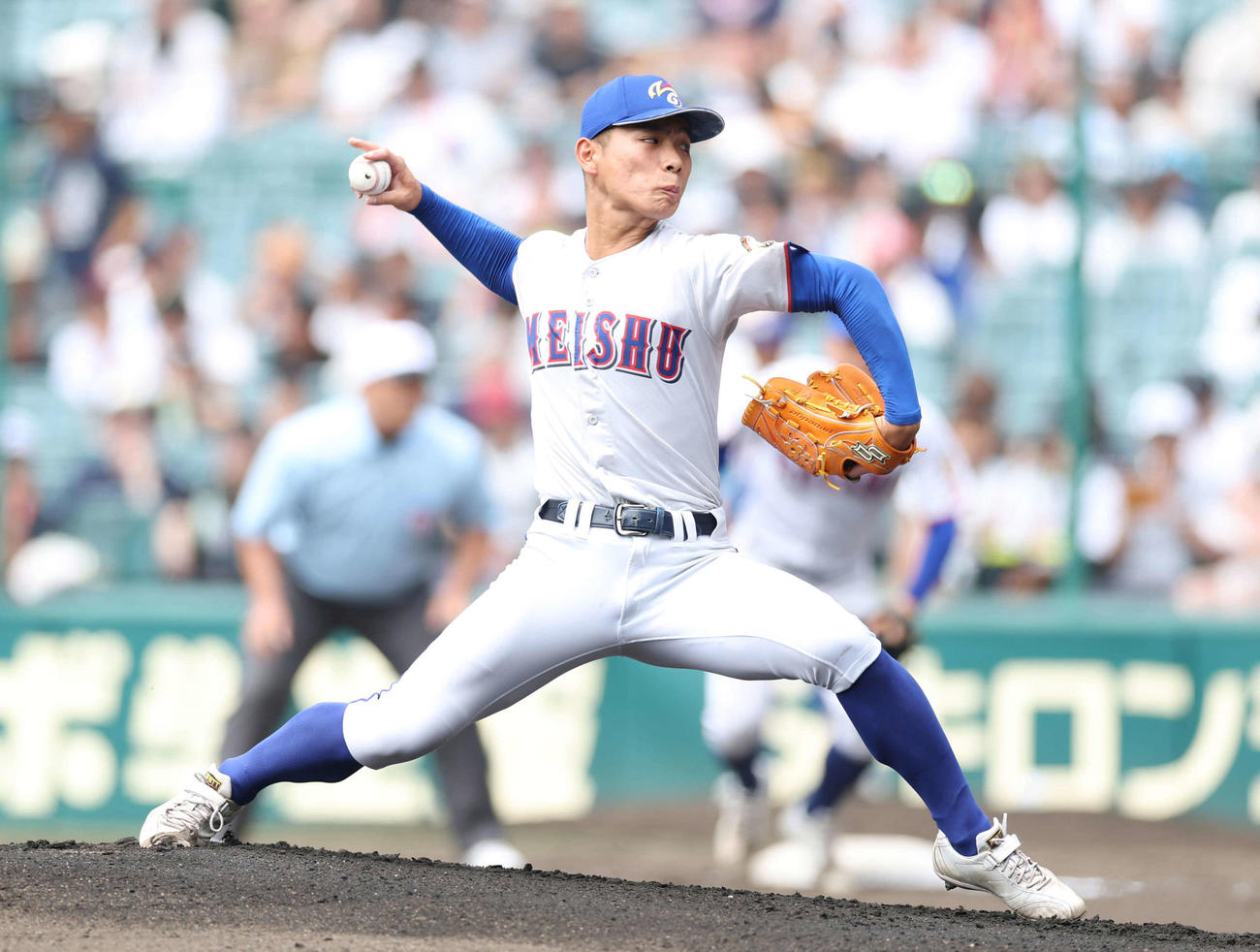 聖隷クリストファー対明秀学園日立　先発し力投する明秀学園日立・中岡（撮影・増田悦実）