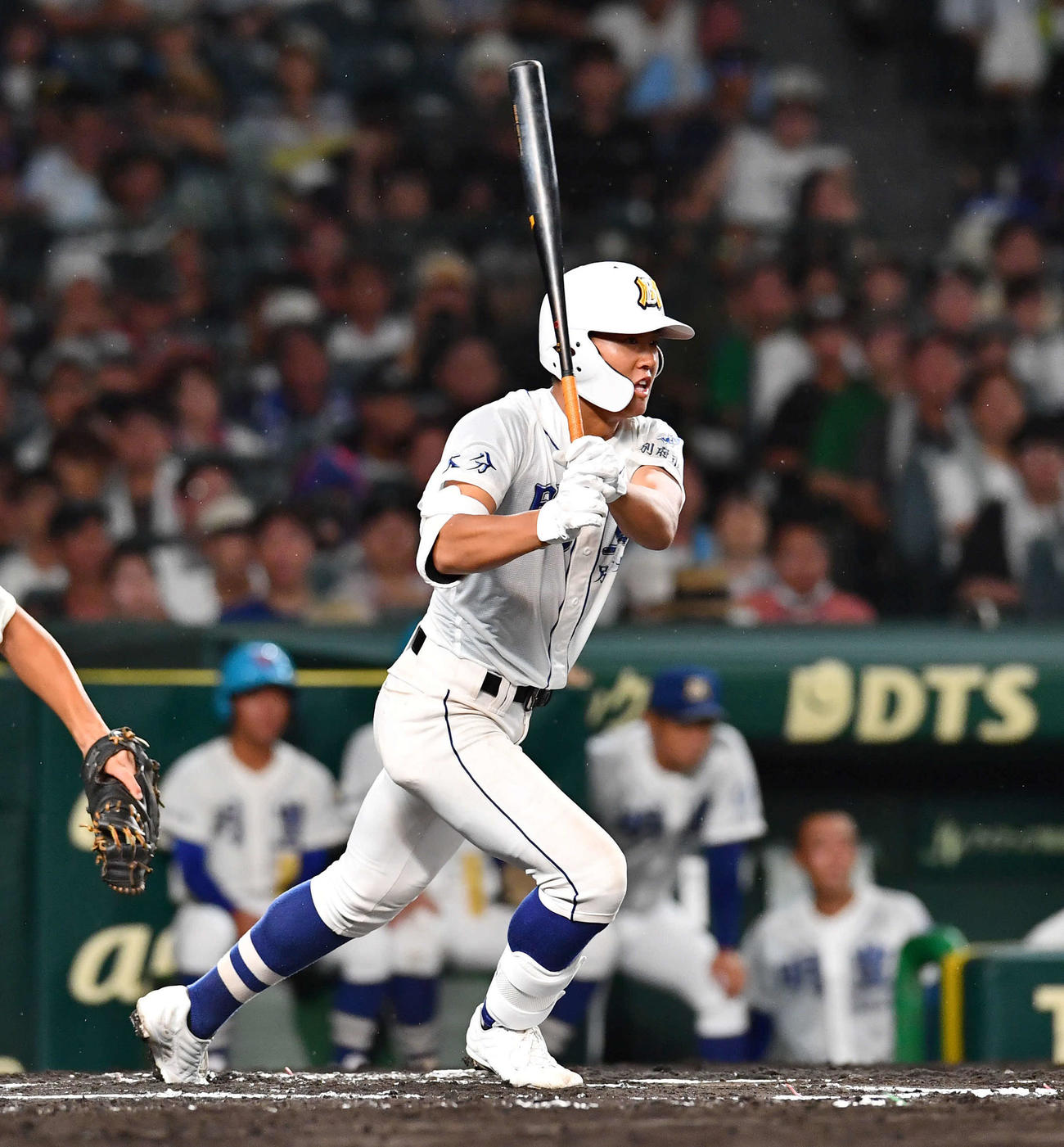 明豊対市船橋　6回表明豊無死一、三塁、川口は右前適時打を放つ（撮影・岩下翔太）