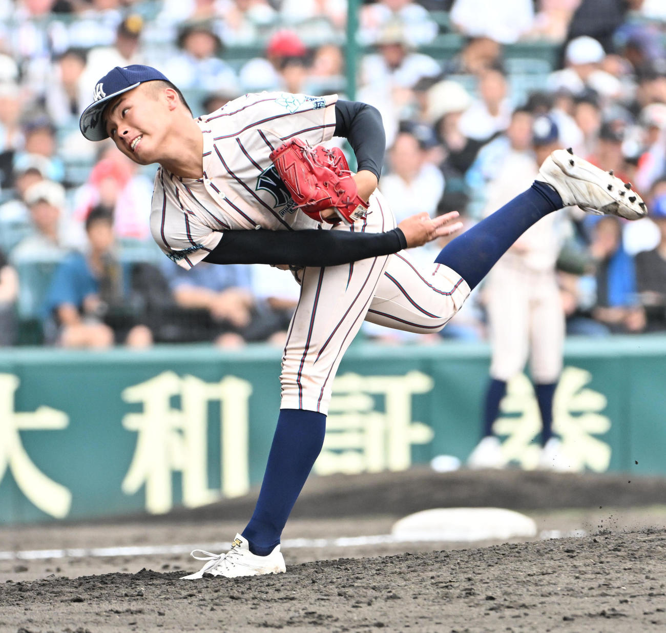 東大阪大柏原対尽誠学園　東大阪大柏原2番手の古川恵太（撮影・石井愛子）