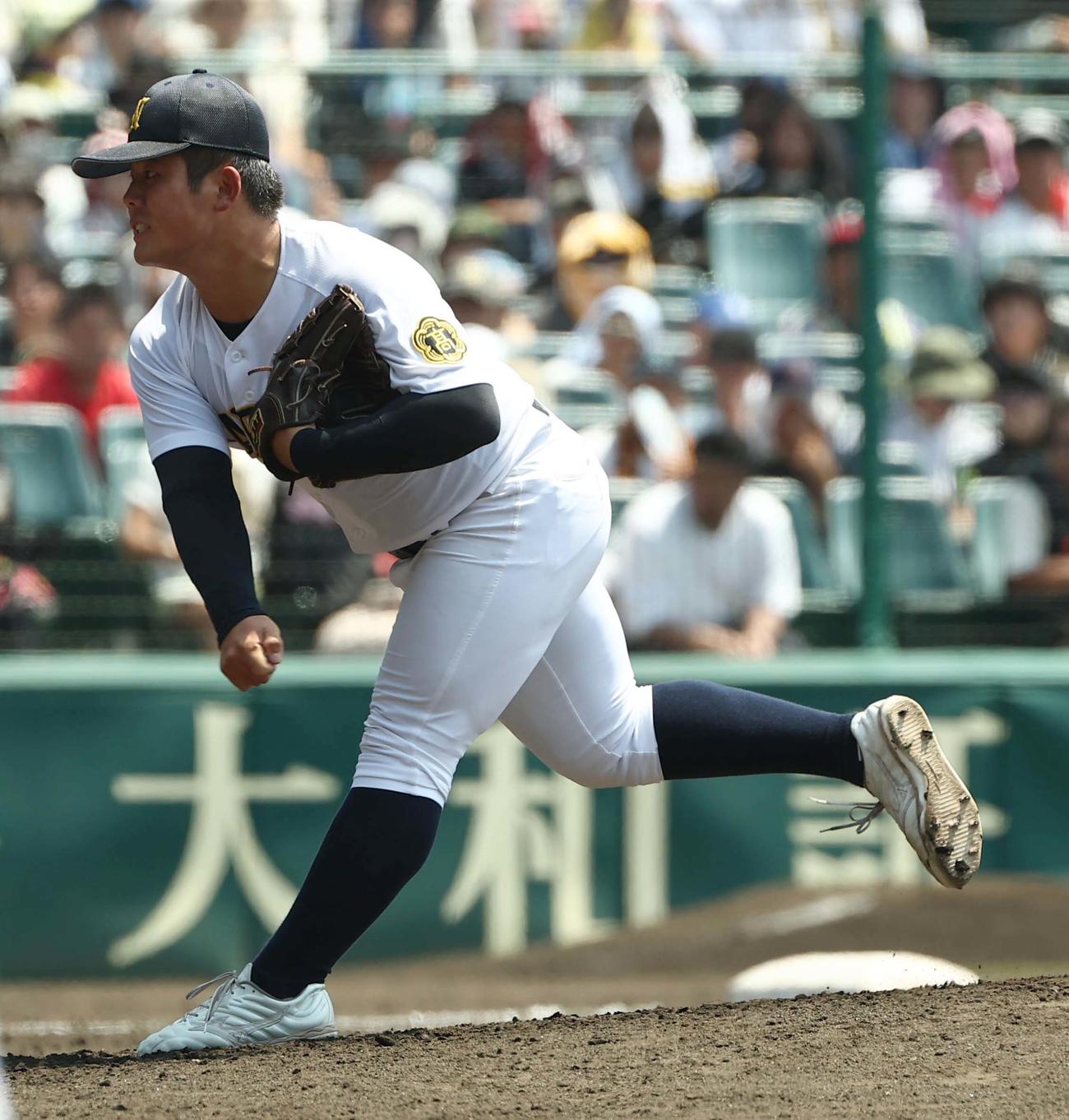 沖縄尚学対鳴門　鳴門2番手の橋本朋来（撮影・上田博志）