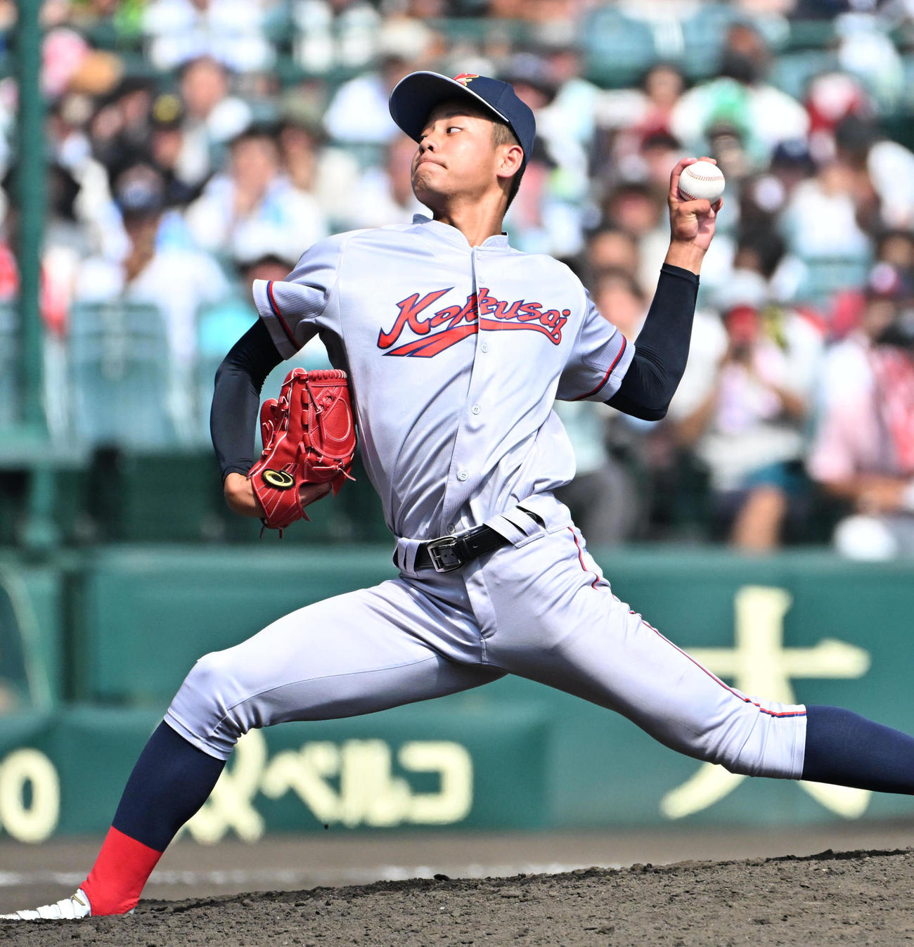 京都国際対尽誠学園　京都国際2番手の西村一毅（撮影・石井愛子）