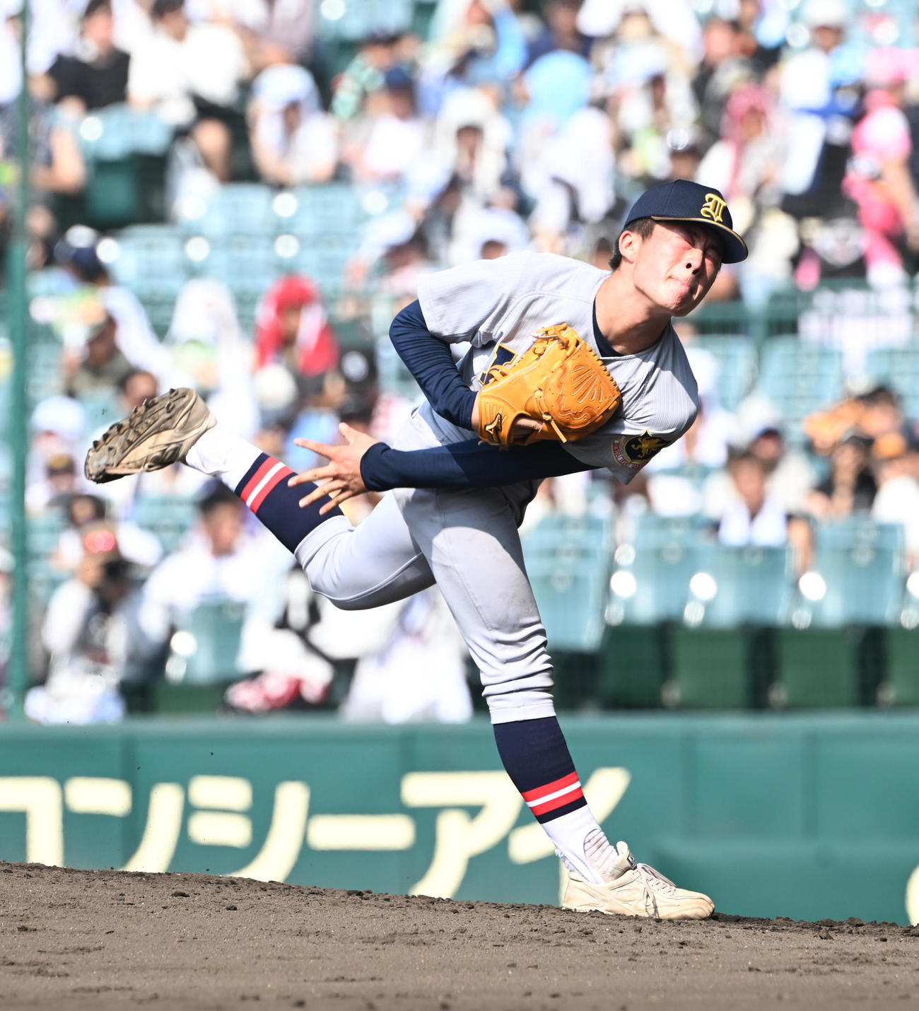 開星対仙台育英　3回途中から2番手で登板する仙台育英・吉川（撮影・和賀正仁）