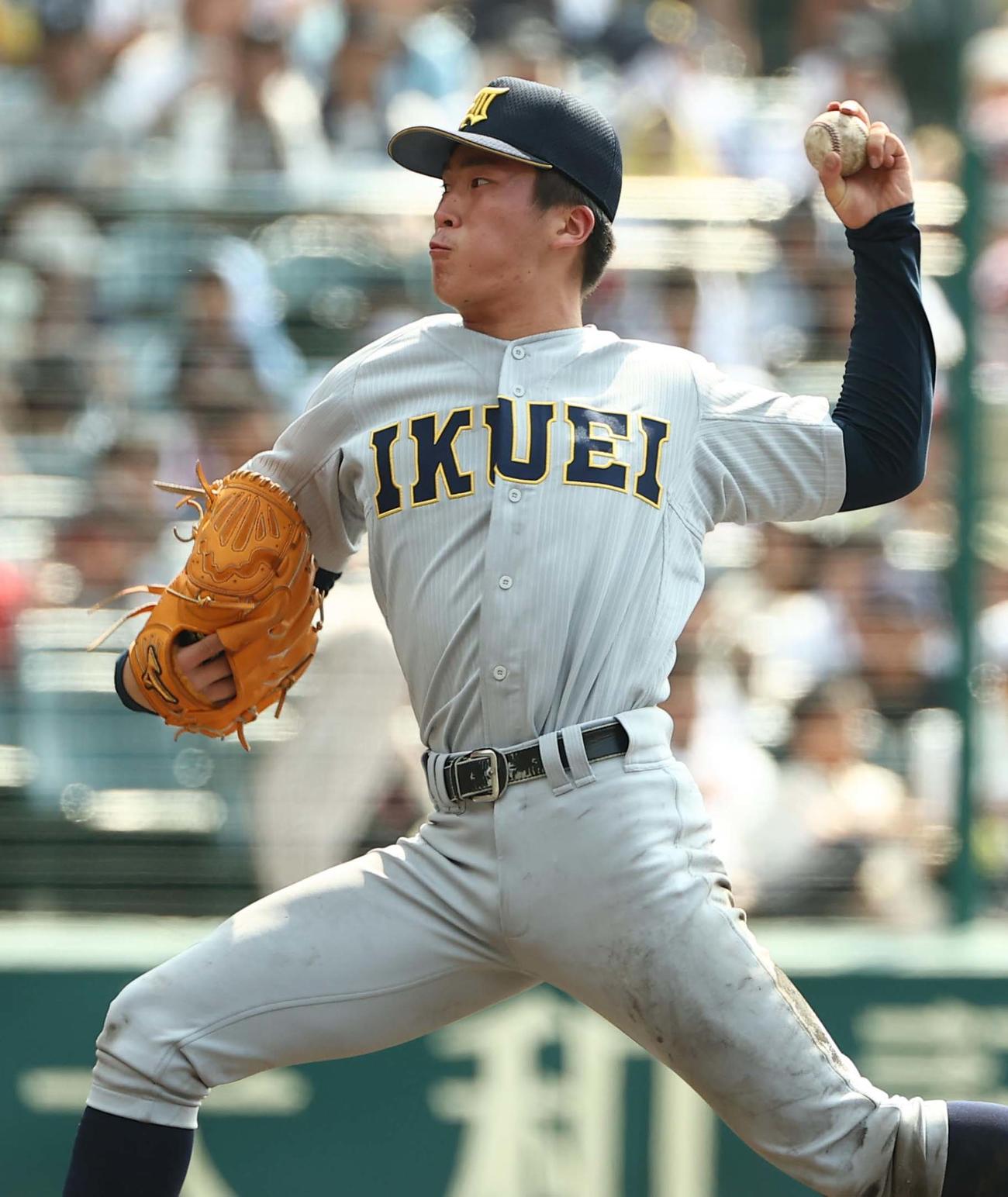 開星対仙台育英　仙台育英2番手の吉川（撮影・上田博志）