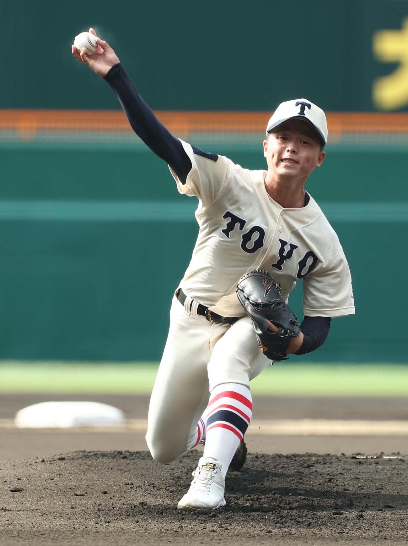 花巻東対東洋大姫路　東洋大姫路先発の木下（撮影・上田博志）