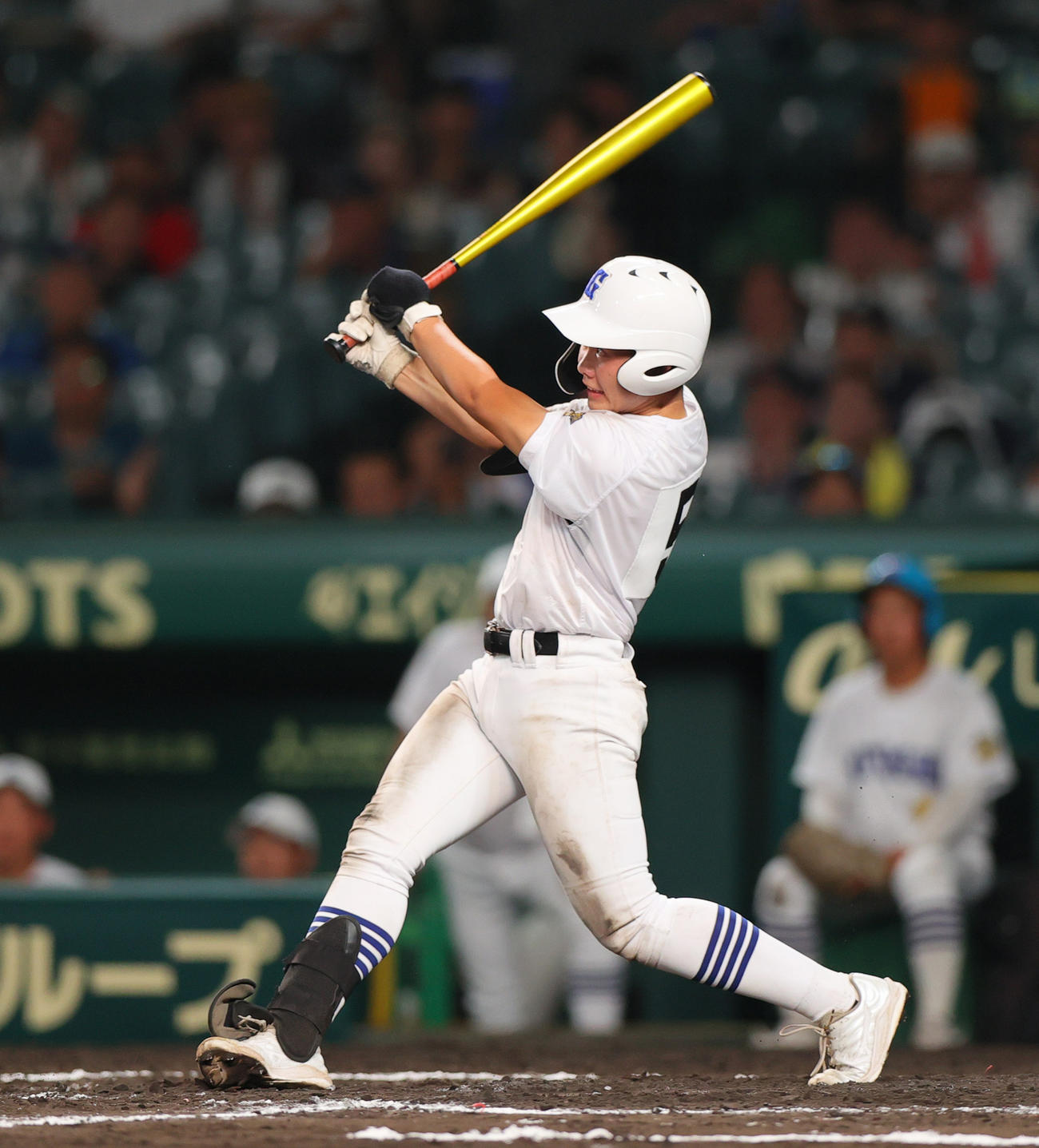県岐阜商対東海大熊本星翔　5回表県岐阜商2死一、三塁、内山は右2点適時二塁打を放つ（撮影・上山淳一）