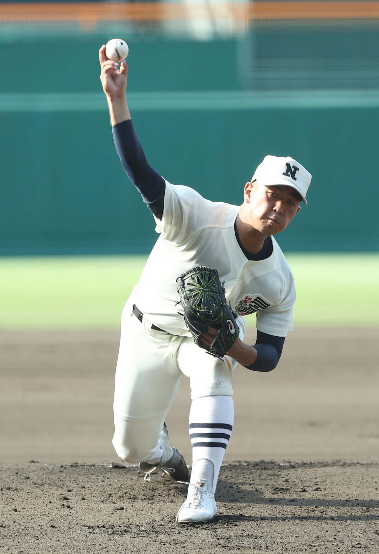 高川学園対日大三　日大三先発の近藤（撮影・上田博志）