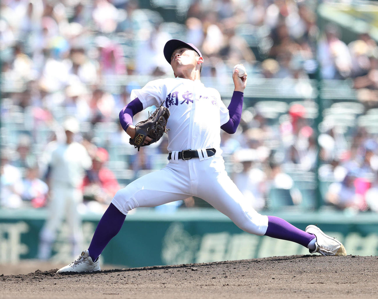 日大三対関東第一　日大三戦に先発する関東第一・坂本（撮影・白石智彦）