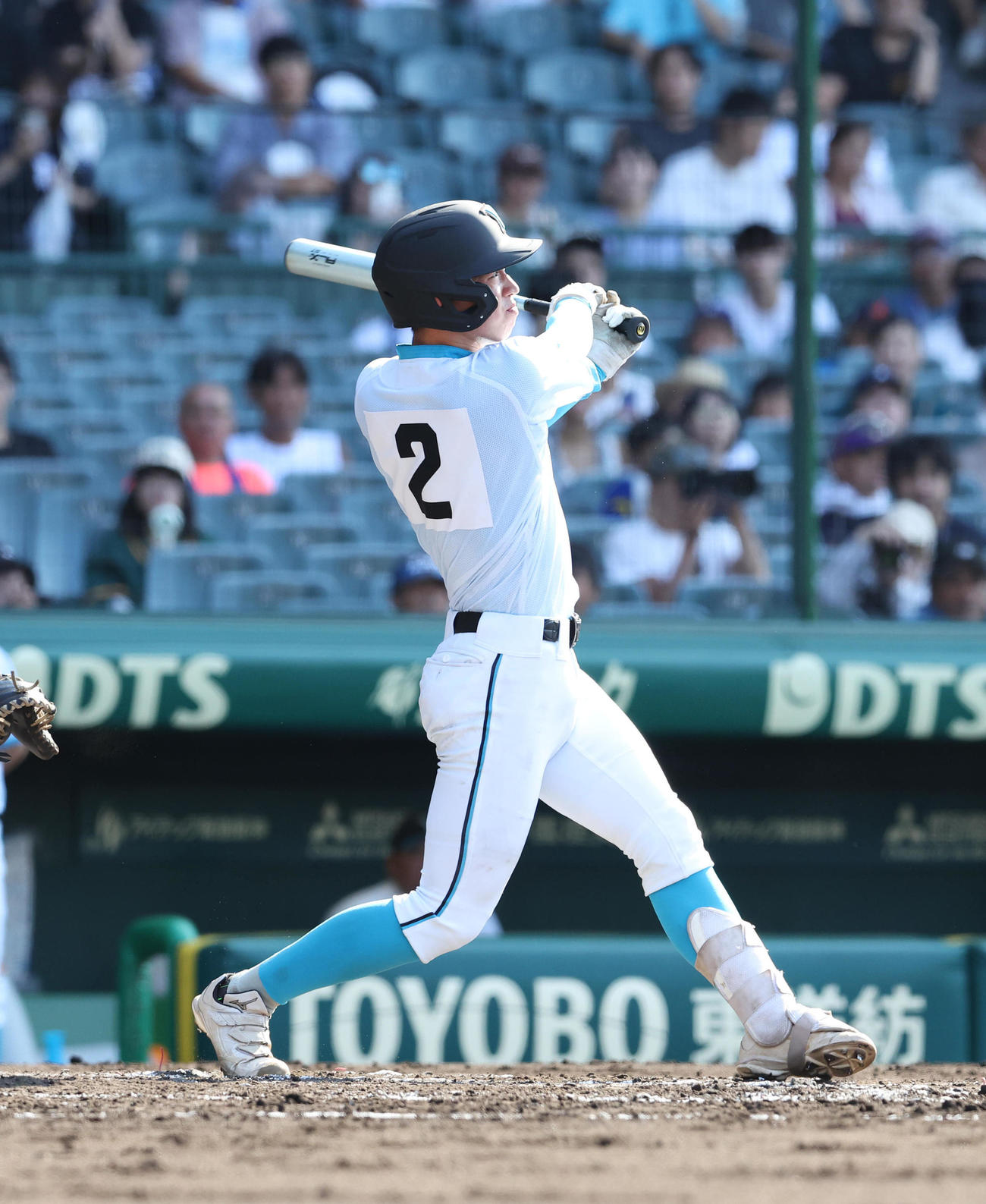 京都国際対山梨学院　2回裏山梨学院無死、横山は同点となる左越え本塁打を放つ（撮影・白石智彦）