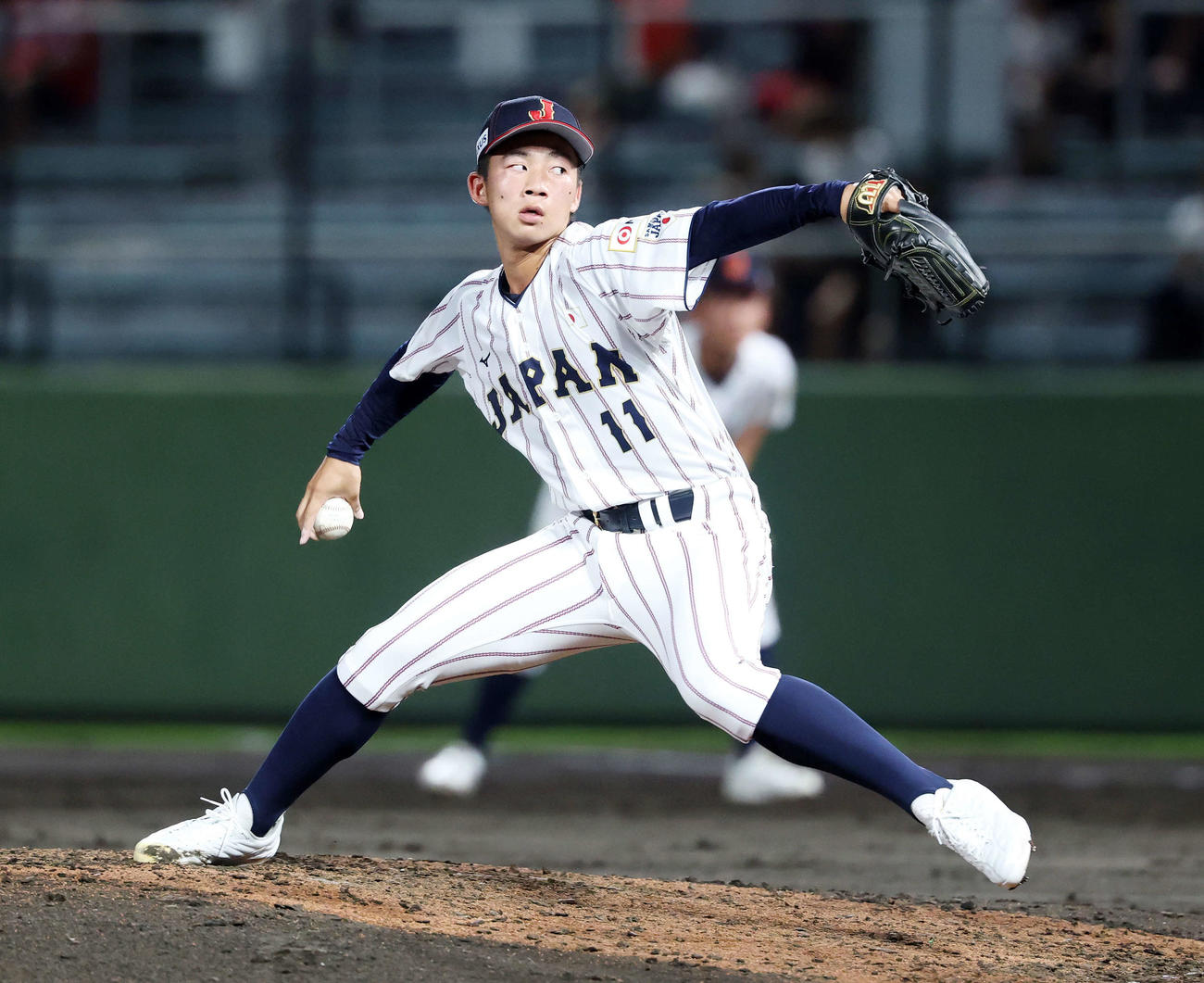 大学日本代表対高校日本代表　力投する高校日本代表3番手の森下（撮影・鈴木正人）