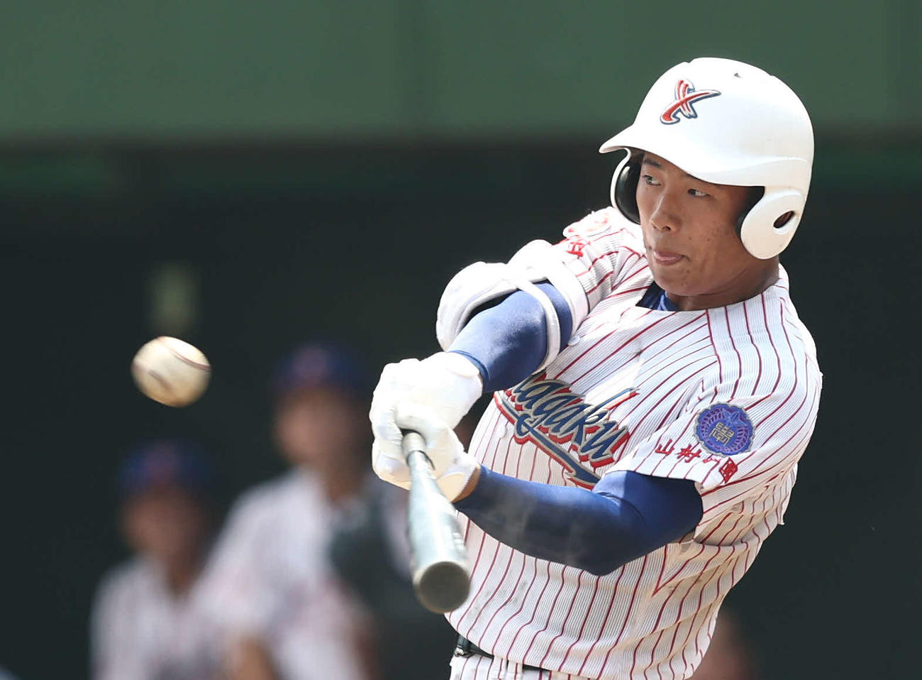 7月25日の叡明対山村学園　4回裏山村学園1死、二塁打を放つ横田（撮影・河田真司）