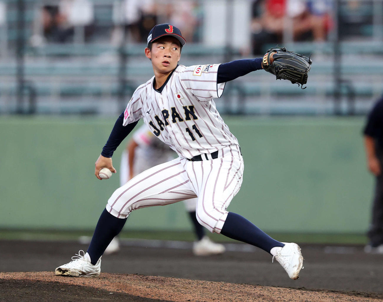 イタリア対日本　力投する日本先発の森下（撮影・鈴木正人）