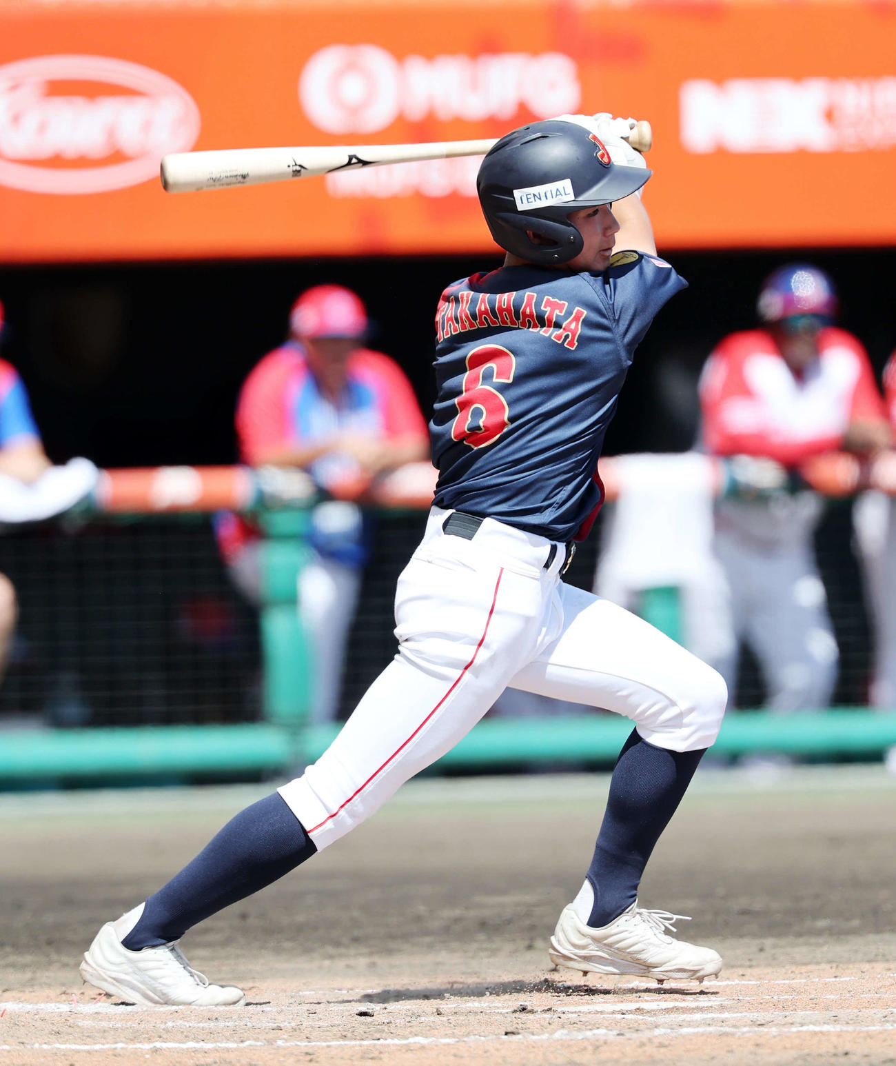 日本対キューバ　2回表日本無死、高畑は中前打を放つ（撮影・鈴木正人）