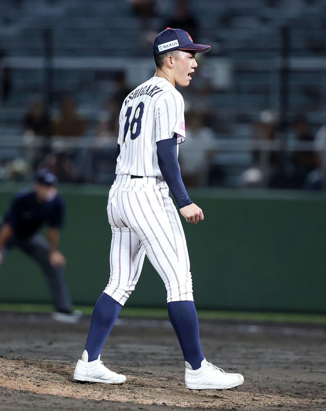 韓国対日本　勝利し雄たけびを上げる日本・石垣（撮影・鈴木正人）