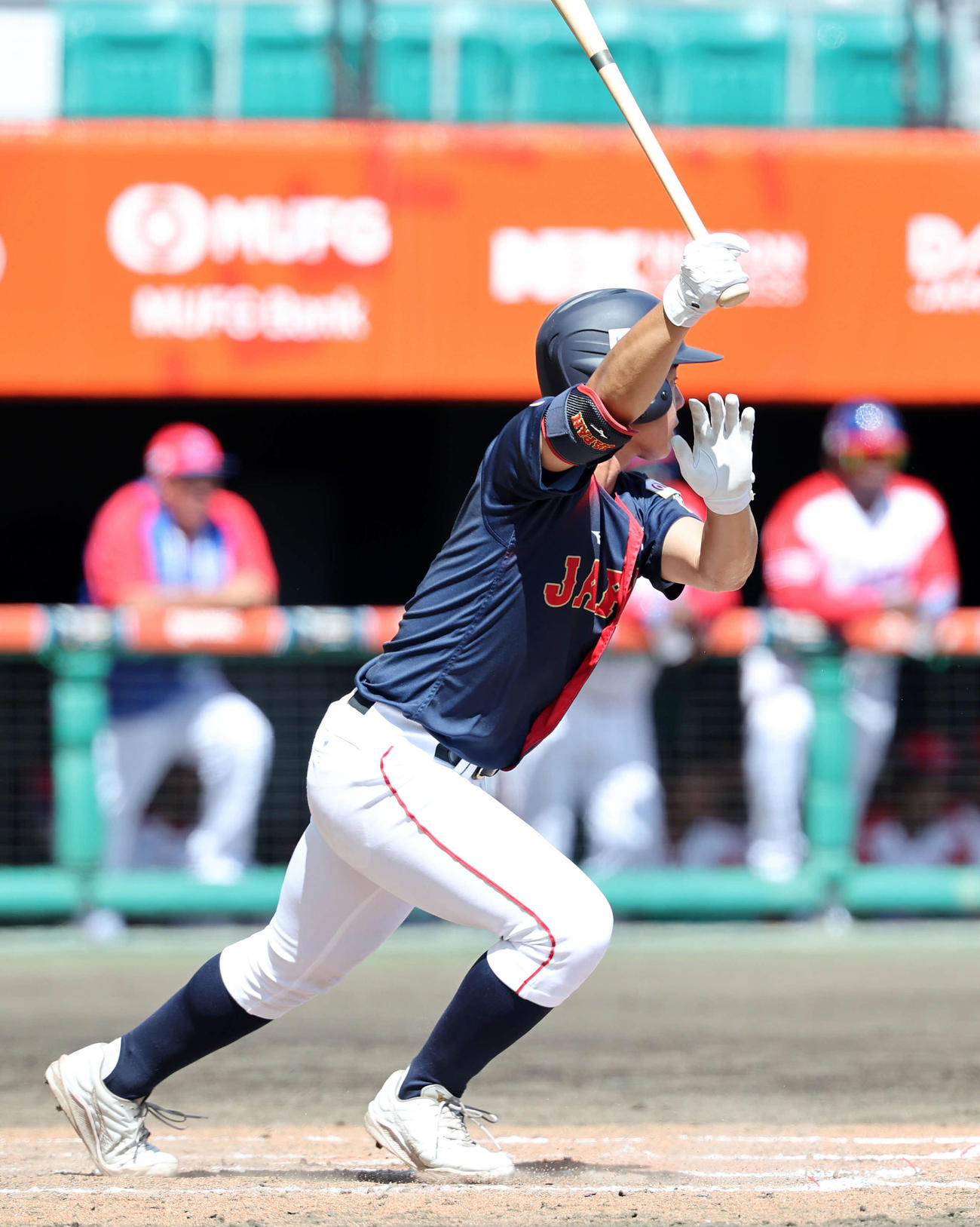 日本対キューバ　3回表日本無死、為永は左前打を放つ（撮影・鈴木正人）
