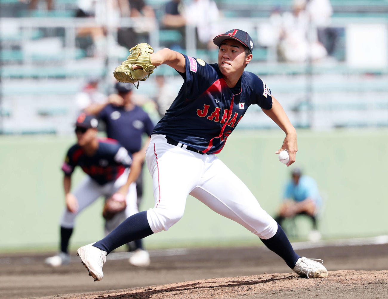 日本対キューバ　力投する日本先発の下重（撮影・鈴木正人）