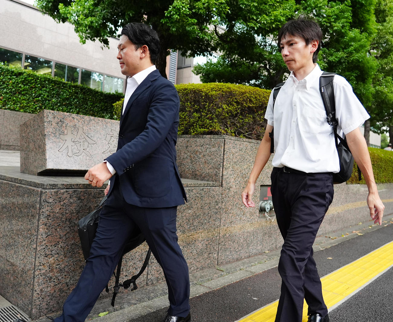 広陵部内暴力問題の関連し加害生徒が名誉毀損（きそん）で東京地検に告訴、代理人弁護士が入庁する（撮影・清水貴仁）
