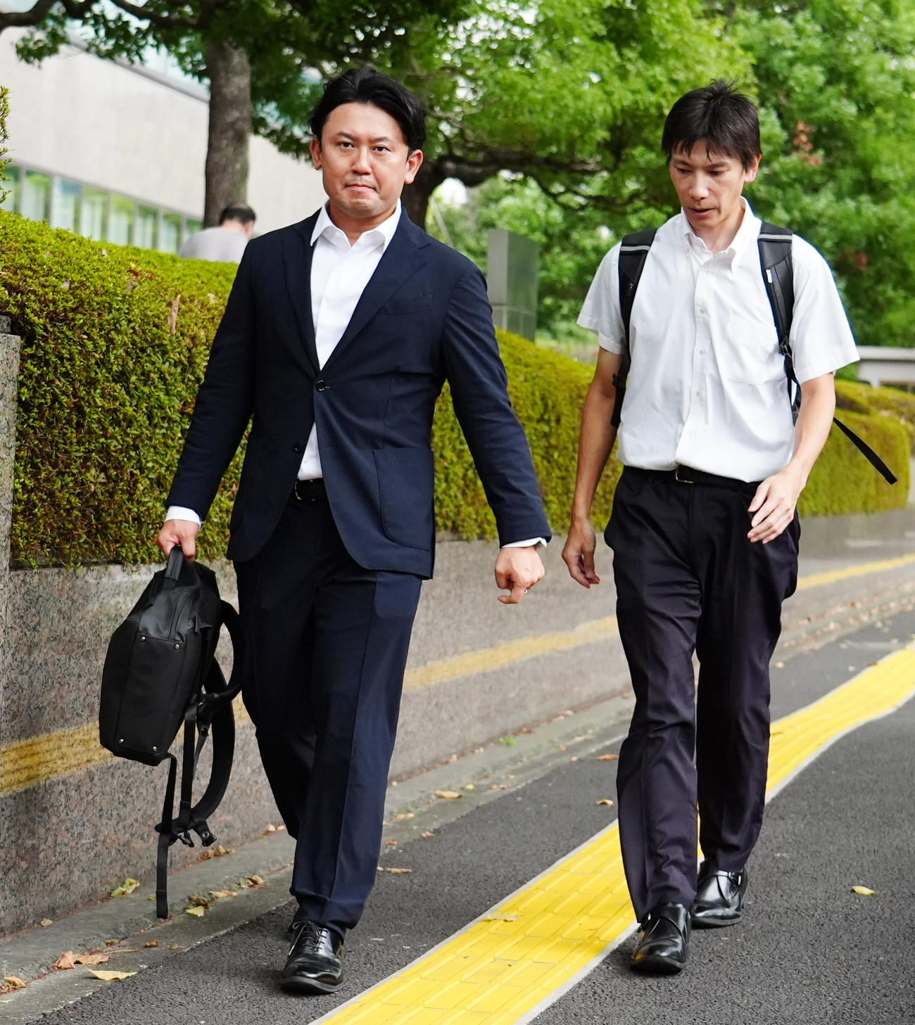 広陵部内暴力問題の関連し加害生徒が名誉毀損（きそん）で東京地検に告訴、代理人弁護士が入庁する（撮影・清水貴仁）