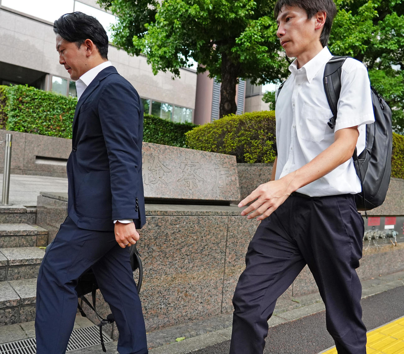 広陵部内暴力問題の関連し加害生徒が名誉毀損（きそん）で東京地検に告訴、代理人弁護士が入庁する（撮影・清水貴仁）