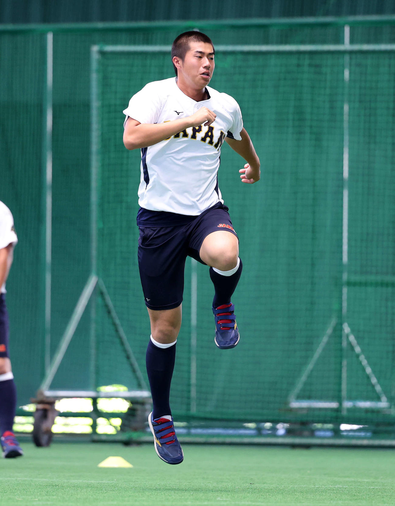 アップする日本・下重（撮影・鈴木正人）