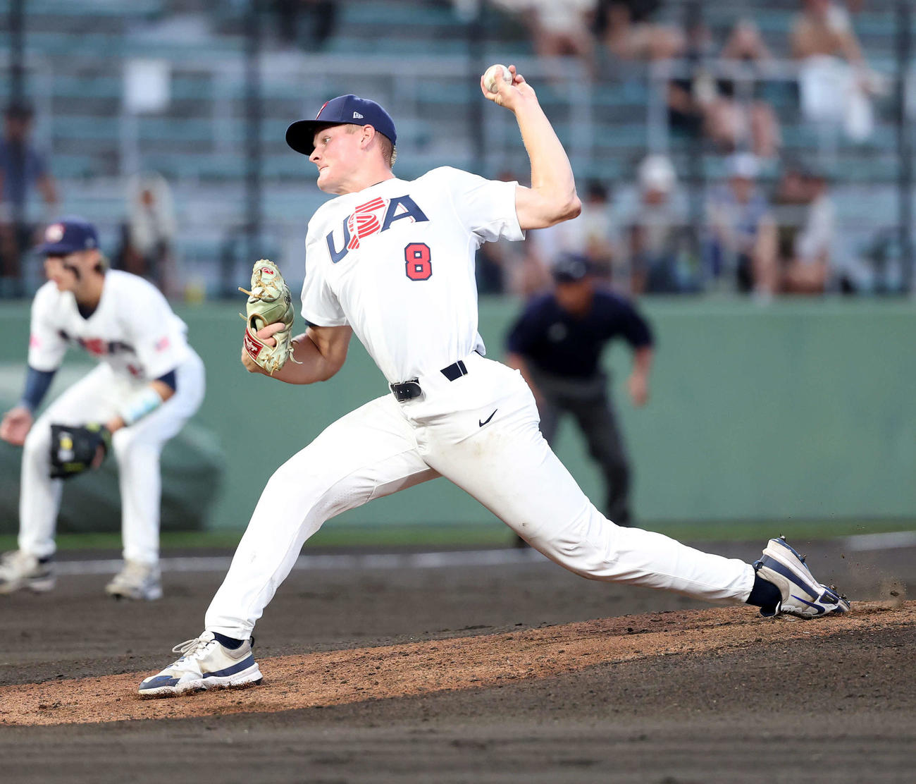 日本対アメリカ　力投するアメリカ先発のボールモン（撮影・鈴木正人）